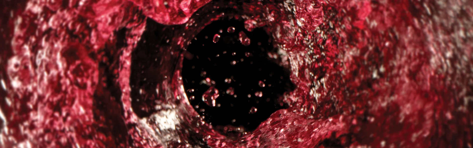 The Art of the Decant: Why Your Winter Reds Need a Breather