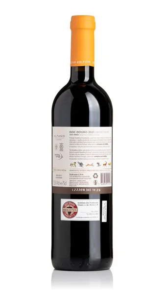 Altano Rewilding Edition Douro Tinto 2022 view 2