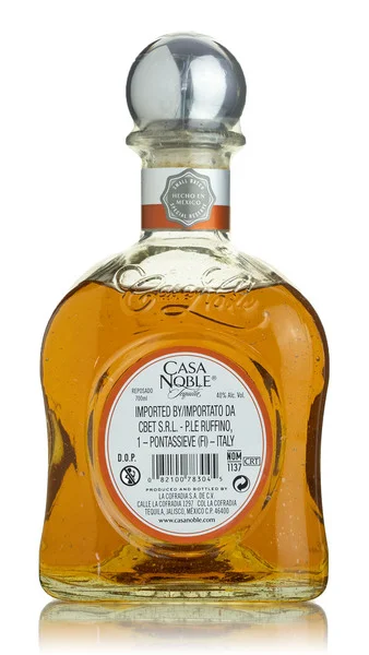 Casa Noble Tequila Reposado view 2