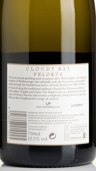 Cloudy Bay Pelorus Brut NV view 3