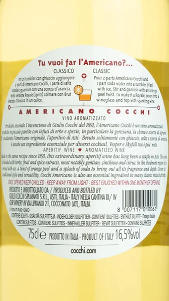 Cocchi Americano view 3