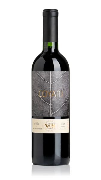 Emiliana Coyam Red Blend 2022 view 2