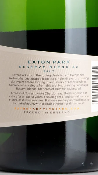 Exton Park RB32 Brut Reserve NV view 3