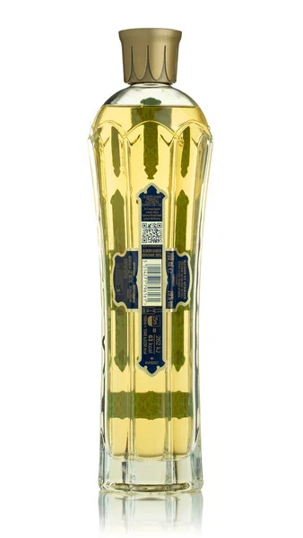 St Germain Elderflower Liqueur view 2