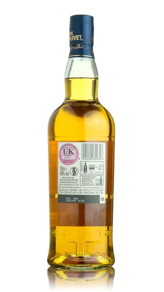The Glenlivet Founders Reserve Speyside Single Malt view 2