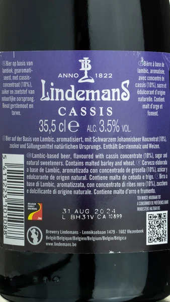 Lindemans Cassis view 3