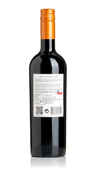 Montes Classic Series Malbec 2022 view 2