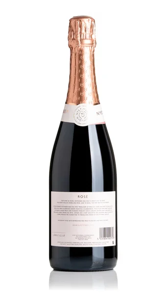 Nyetimber Rosé NV view 2