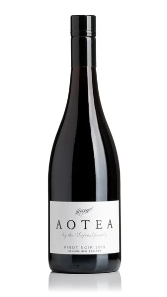 Seifried Estate Aotea Pinot Noir, Nelson 2021