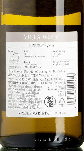Villa Wolf Dry Riesling 2023 view 3
